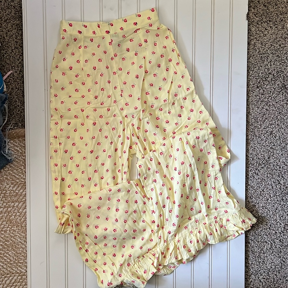 Faithfull The Brand Ruffled Floral Print Pant size 2